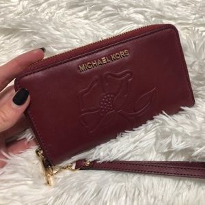 Michael Kors Women's Nouveau Floral LG Wristlet